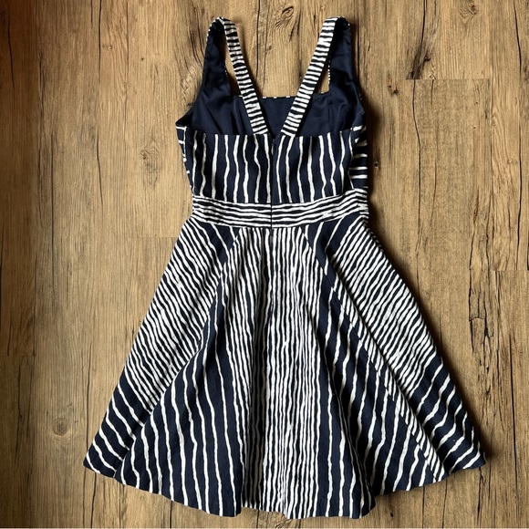 Eva Mendes dress - Picture 11 of 15